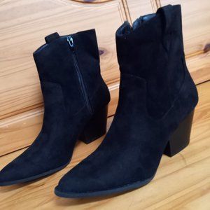 Annie Michelle Women's Size 7.5 Black Suede Booties NEW